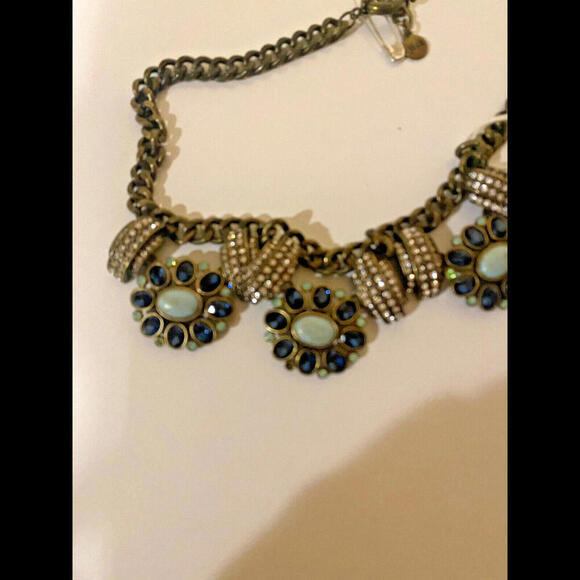 Vintage flower stone necklace costume jewelry - Picture 3 of 3